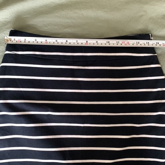NWT - Banana Republic Striped Skirt - Picture 8 of 9
